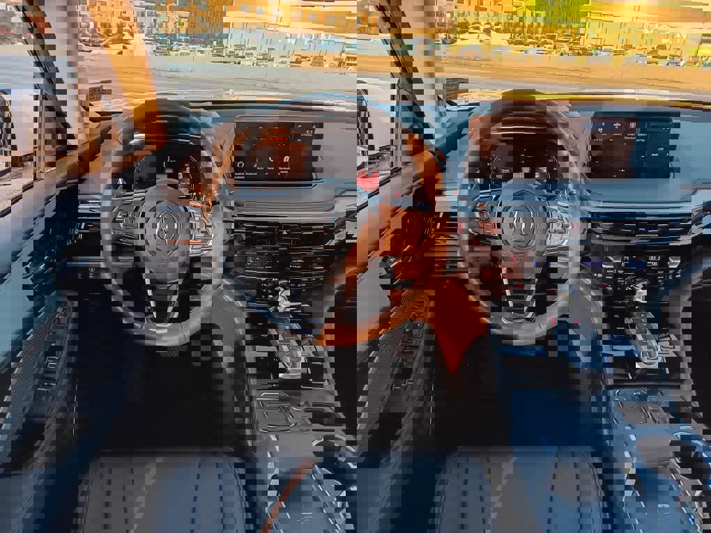 Used 2023 Acura MDX SH-AWD image 23