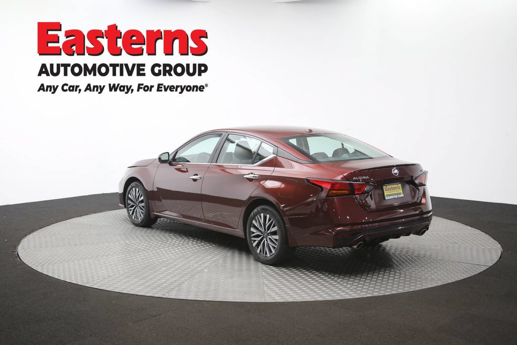 Used 2024 Nissan Altima 2.5 SV w/ SV Premium Package AWD/4WD image 65