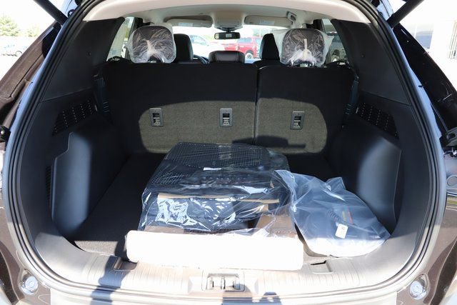 Used 2025 Ford Escape SE w/ PHEV Premium Package FWD image 8