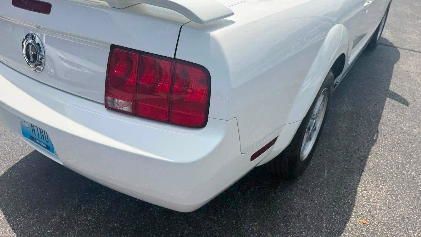 Used 2006 Ford Mustang Coupe RWD image 14