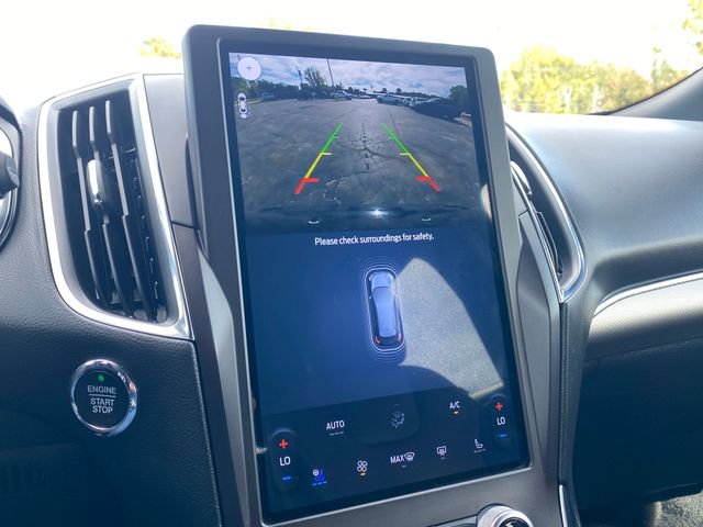 Used 2021 Ford Edge Titanium w/ Equipment Group 301A image 27