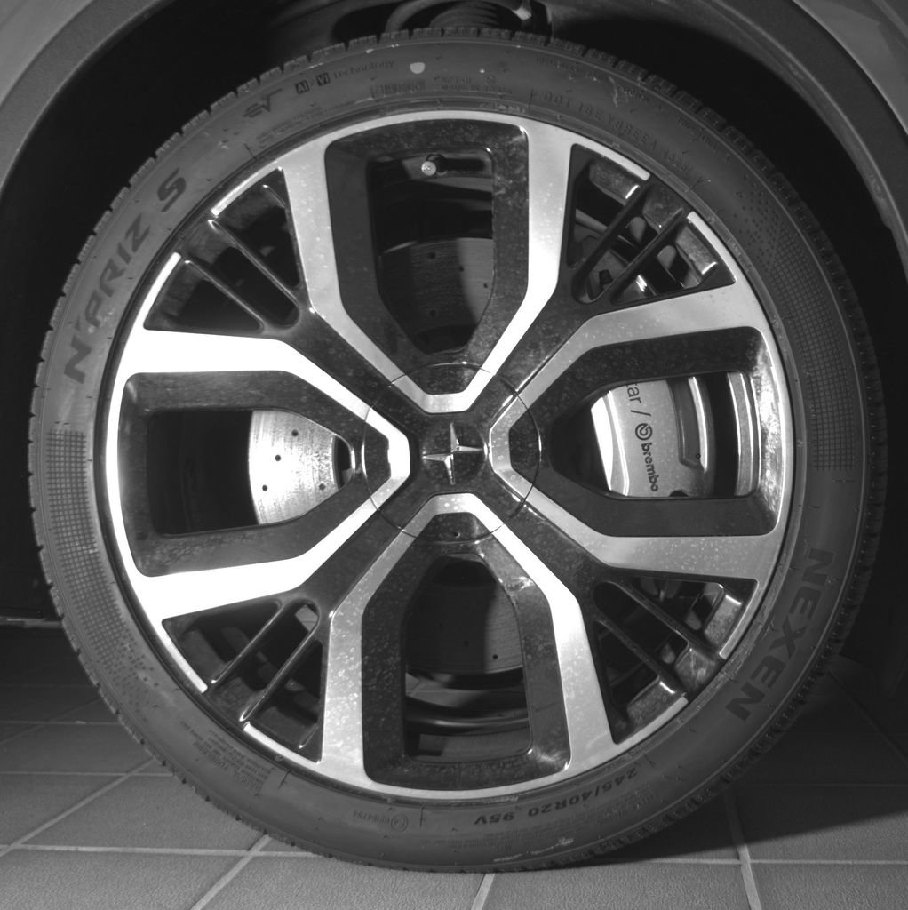 Used 2021 Polestar Polestar 2 w/ Performance Package image 11