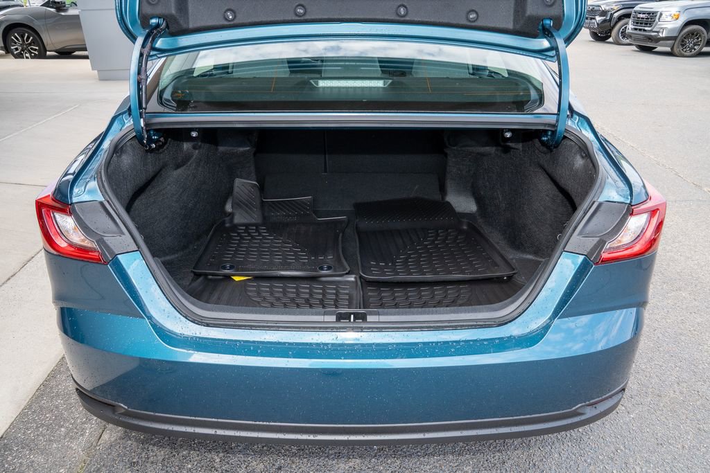 Certified 2025 Toyota Camry LE w/ Convenience Package image 5