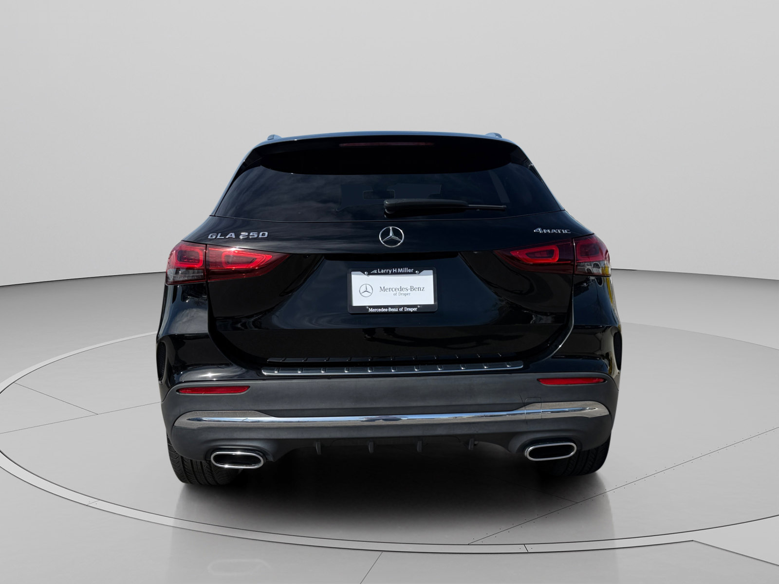 Used 2023 Mercedes-Benz GLA 250 4MATIC image 4