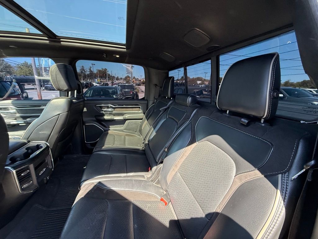 Used 2019 RAM 1500 Laramie AWD/4WD image 26