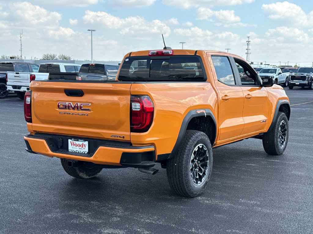 New 2026 GMC Canyon AT4 w/ AT4 Premium Package AWD/4WD image 9