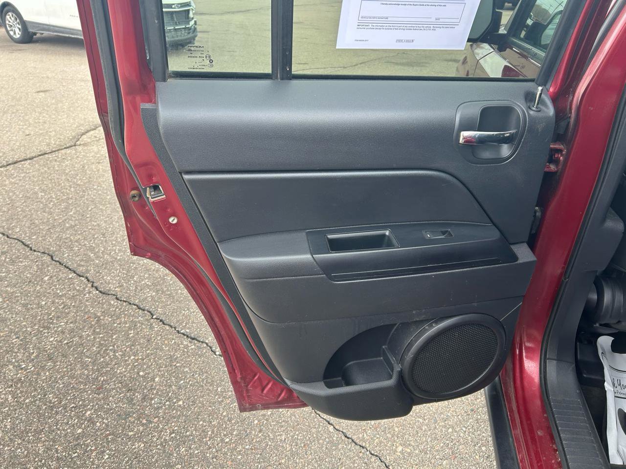 Used 2016 Jeep Patriot High Altitude image 13