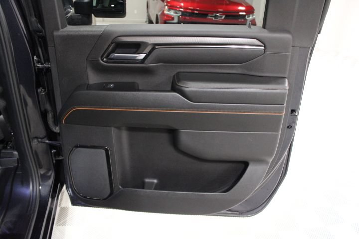 Used 2025 GMC Sierra 2500 AT4 AWD/4WD image 30