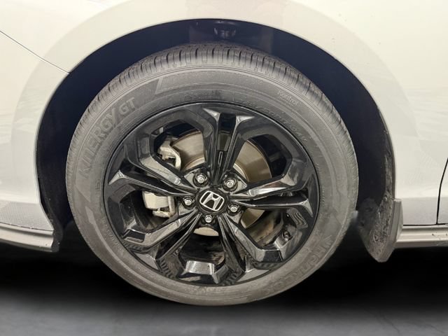Certified 2025 Honda Accord SE image 12