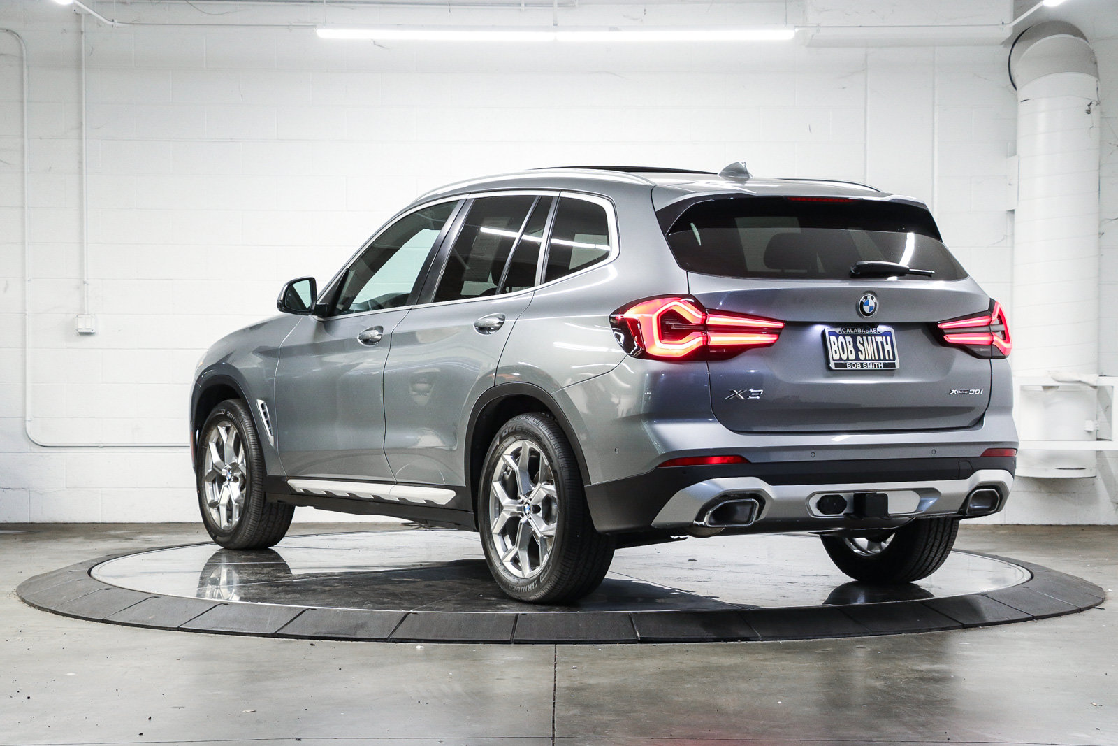 Certified 2023 BMW X3 xDrive30i w/ Premium Package AWD/4WD image 4