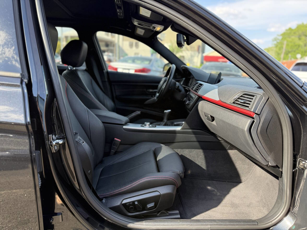 Used 2012 BMW 335i Sedan RWD image 22