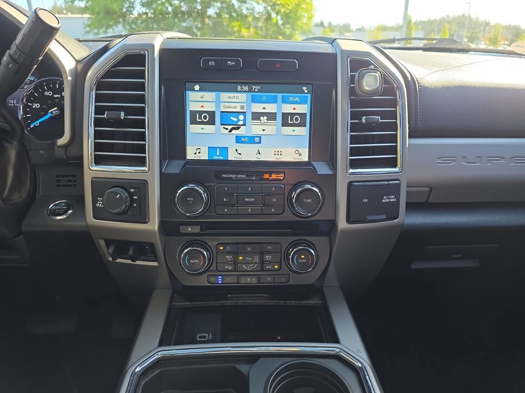 Used 2017 Ford F250 Lariat w/ Lariat Ultimate Package AWD/4WD image 24