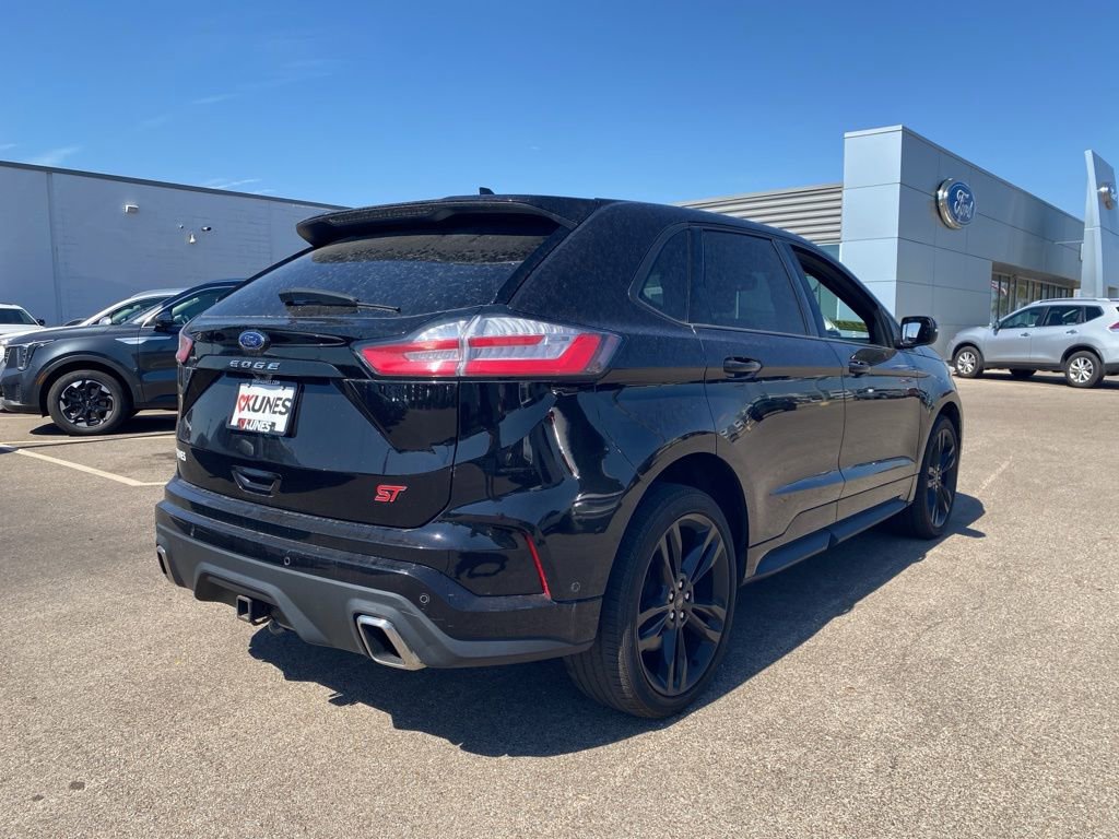 Used 2022 Ford Edge ST w/ Equipment Group 401A image 9