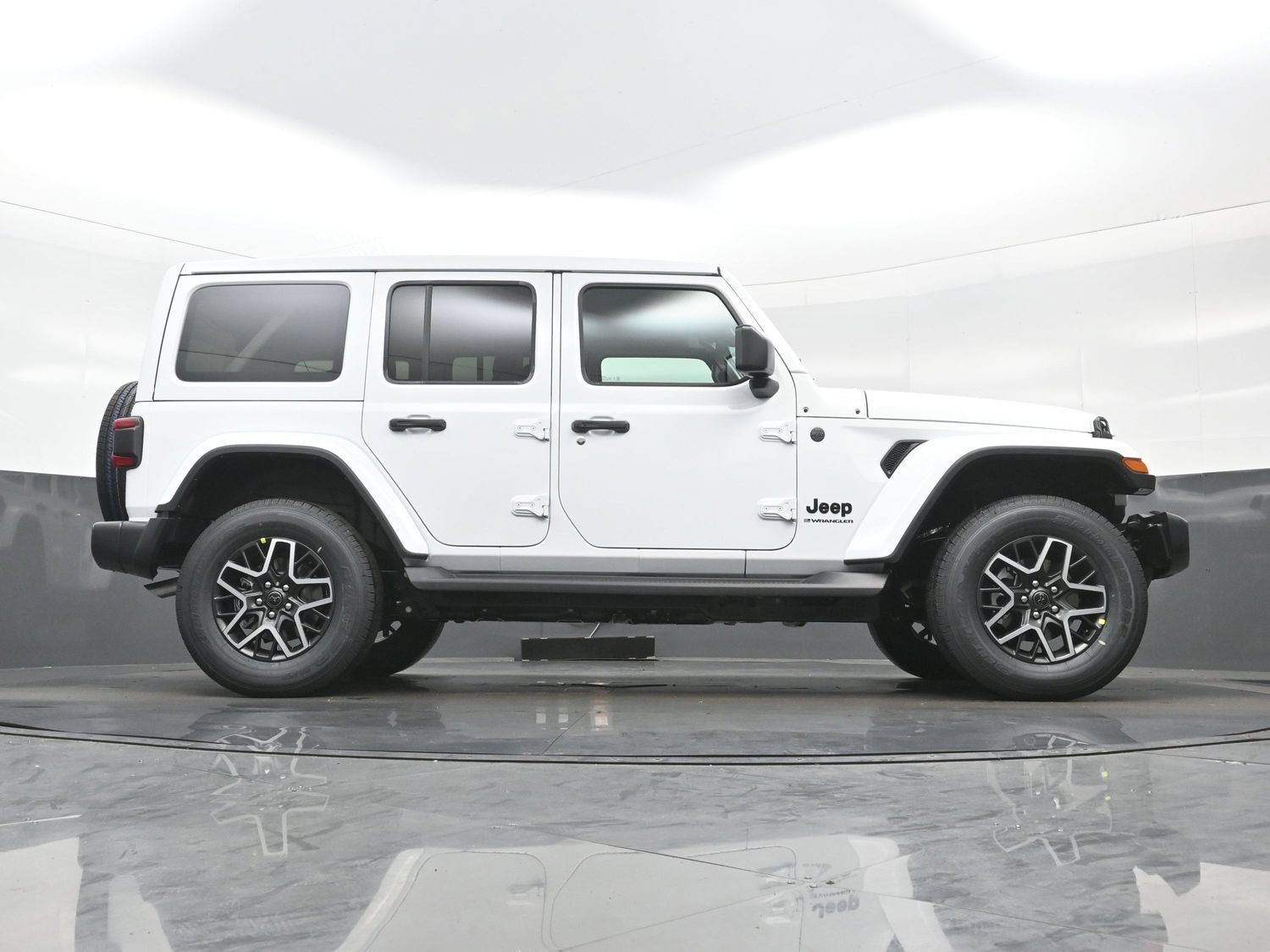 New 2027 Jeep Wrangler Unlimited Sahara AWD/4WD image 19