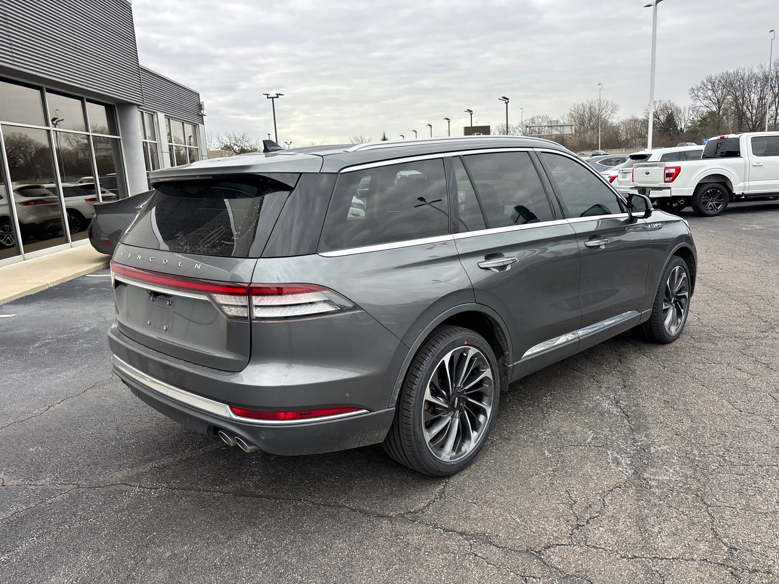 Certified 2023 Lincoln Aviator Reserve w/ Equipment Group 201A image 7