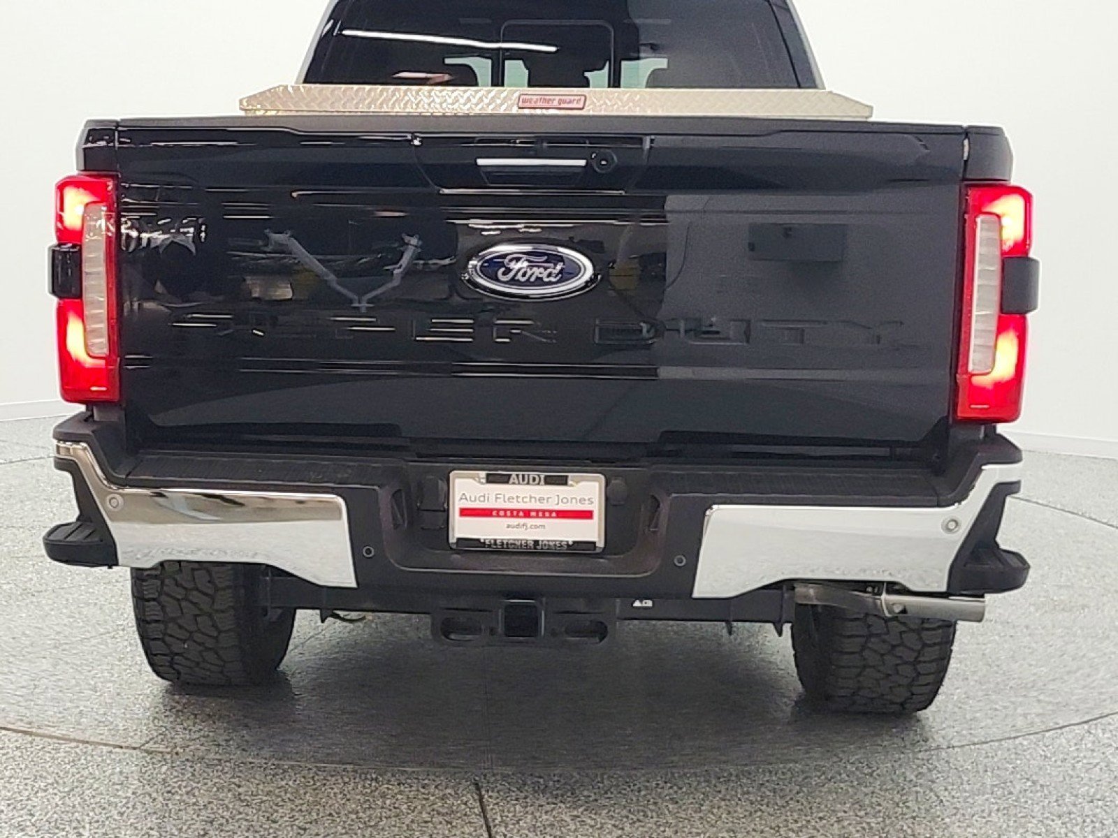 Used 2023 Ford F250 Lariat w/ Lariat Ultimate Package AWD/4WD image 6