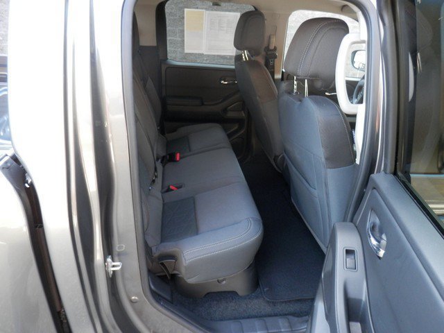 Used 2025 Nissan Frontier SV AWD/4WD image 34