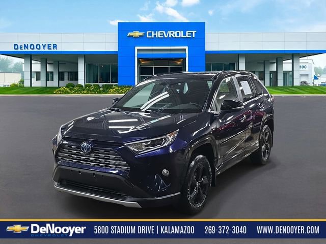 Used 2019 Toyota RAV4 XSE image 1