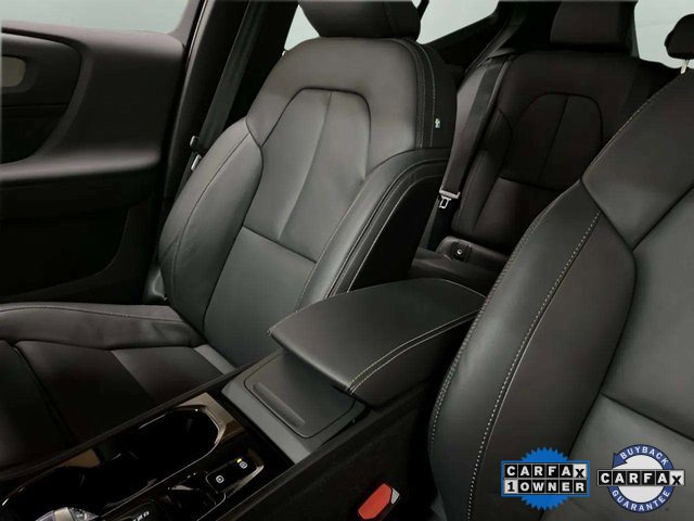 Used 2025 Volvo XC40 B5 Plus image 64