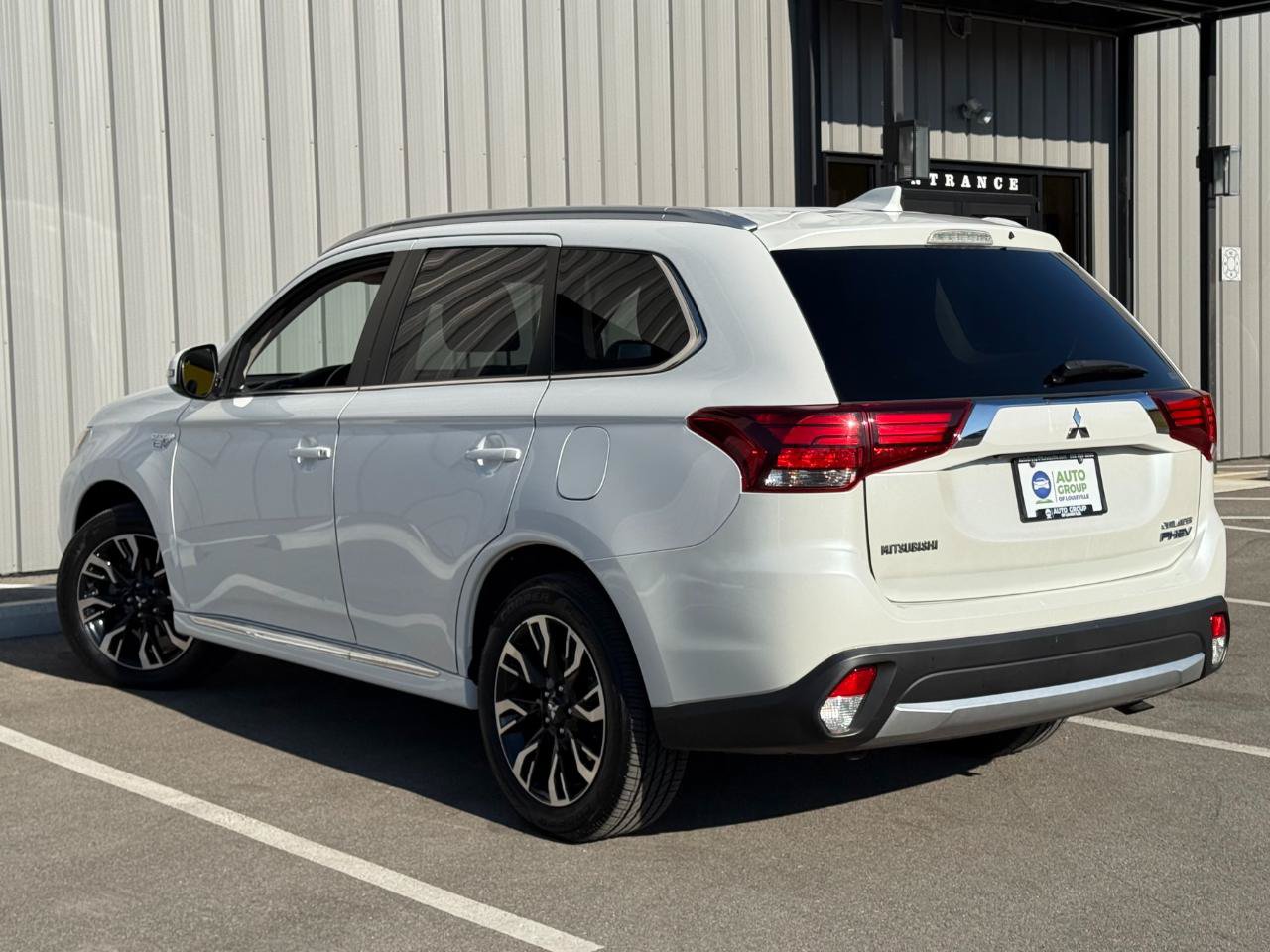 Used 2018 Mitsubishi Outlander SEL AWD/4WD image 7