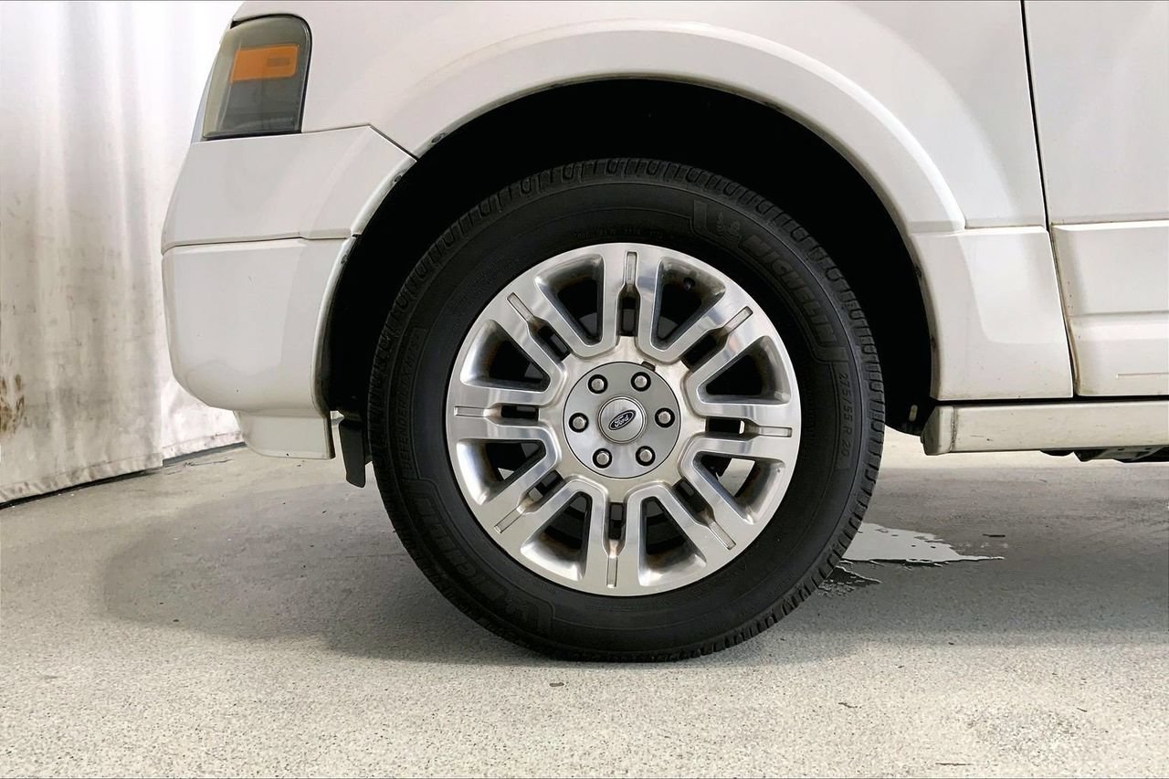 Used 2014 Ford Expedition EL Limited w/ Equipment Group 301A RWD image 6