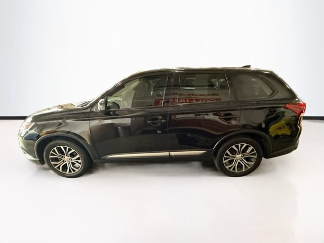 Used 2018 Mitsubishi Outlander ES FWD image 9