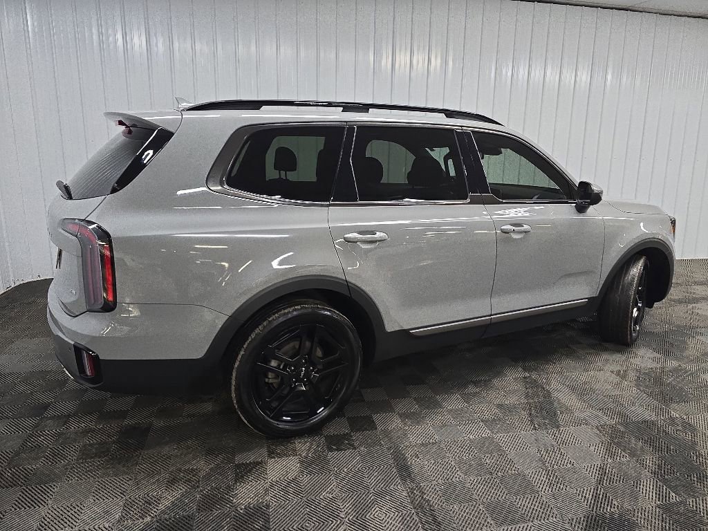 Used 2023 Kia Telluride EX X-Line AWD/4WD image 3
