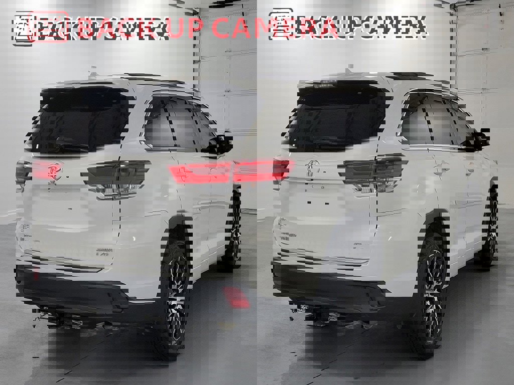 Used 2018 Toyota Highlander SE AWD/4WD image 9