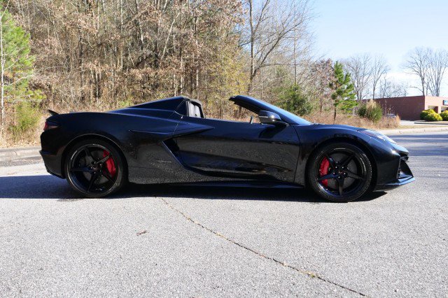 Used 2025 Chevrolet Corvette E-Ray w/ ZER Performance Package image 40