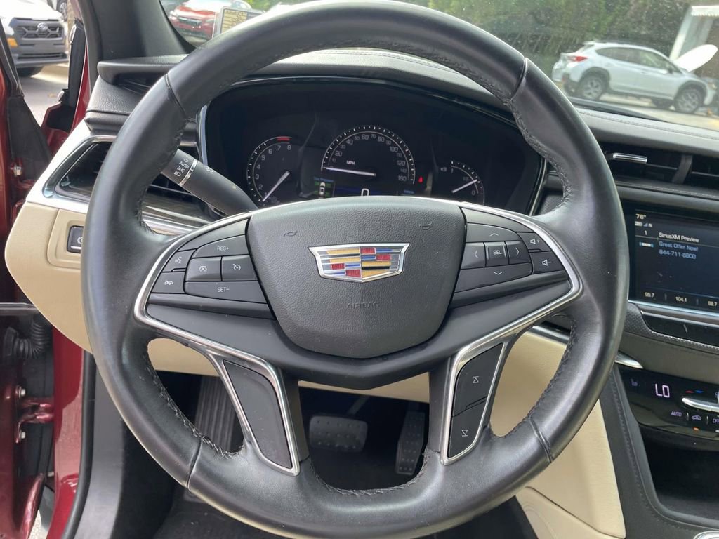 Used 2018 Cadillac XT5 AWD image 22