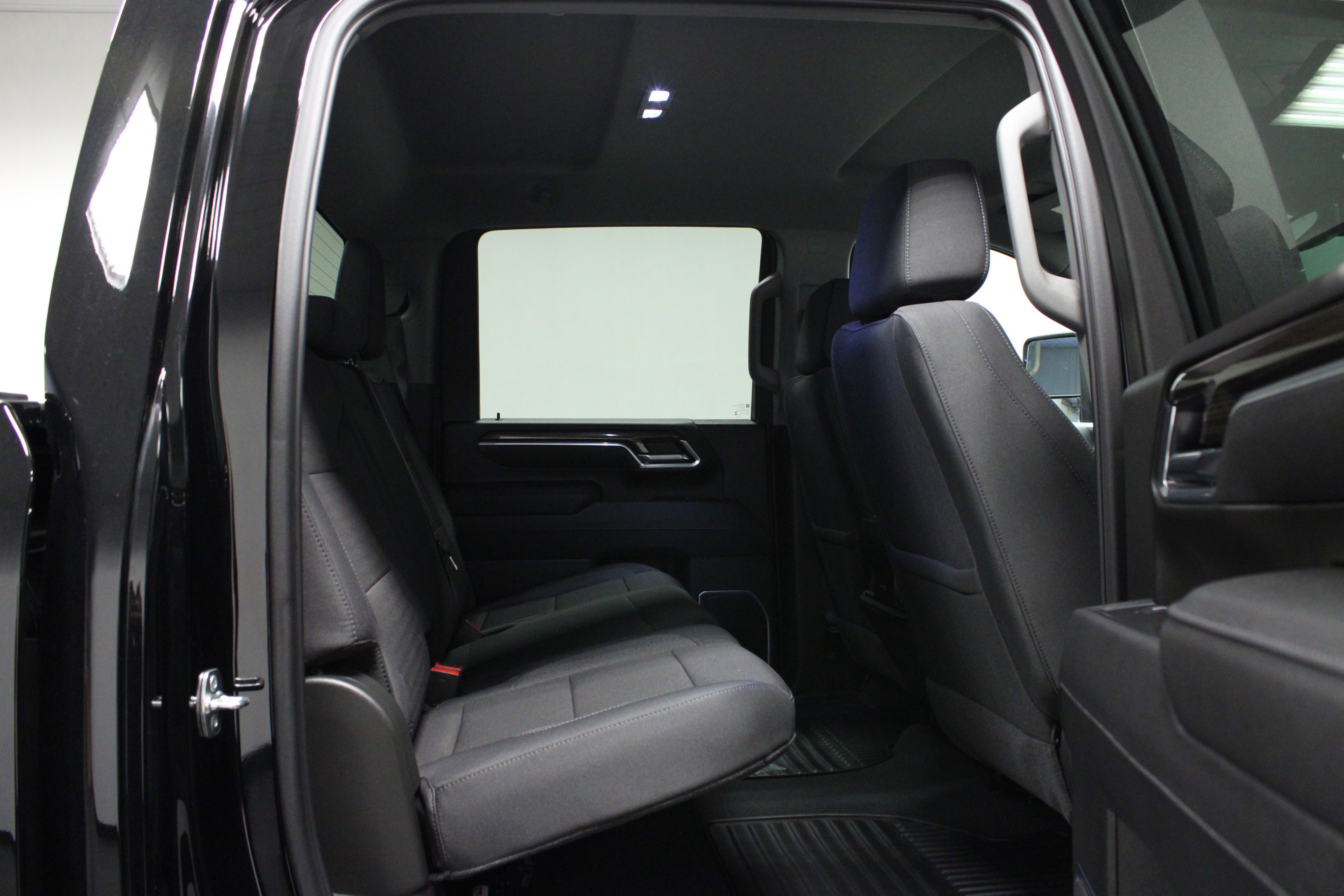 Used 2025 Chevrolet Silverado 2500 LT image 15