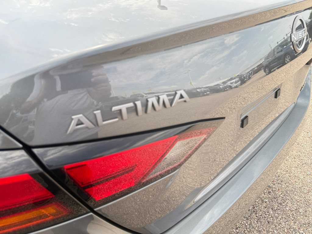 Used 2025 Nissan Altima 2.5 SV AWD/4WD image 36