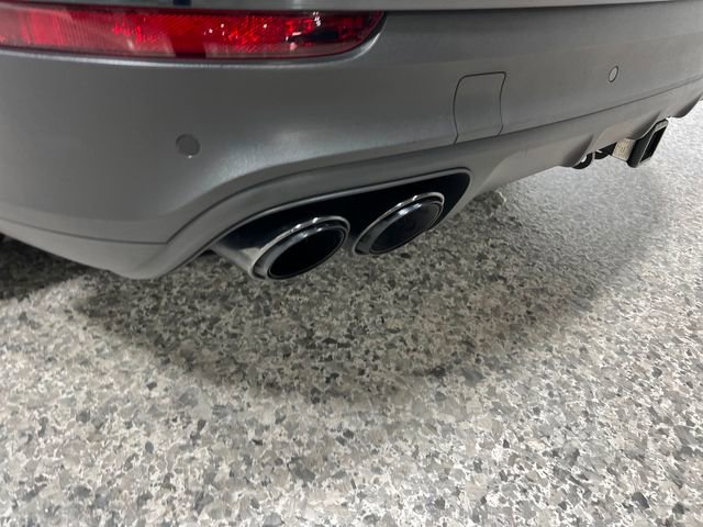 Used 2023 Porsche Cayenne Platinum Edition image 45