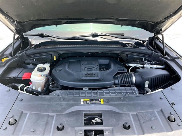 Used 2022 Jeep Grand Cherokee Summit RWD image 11
