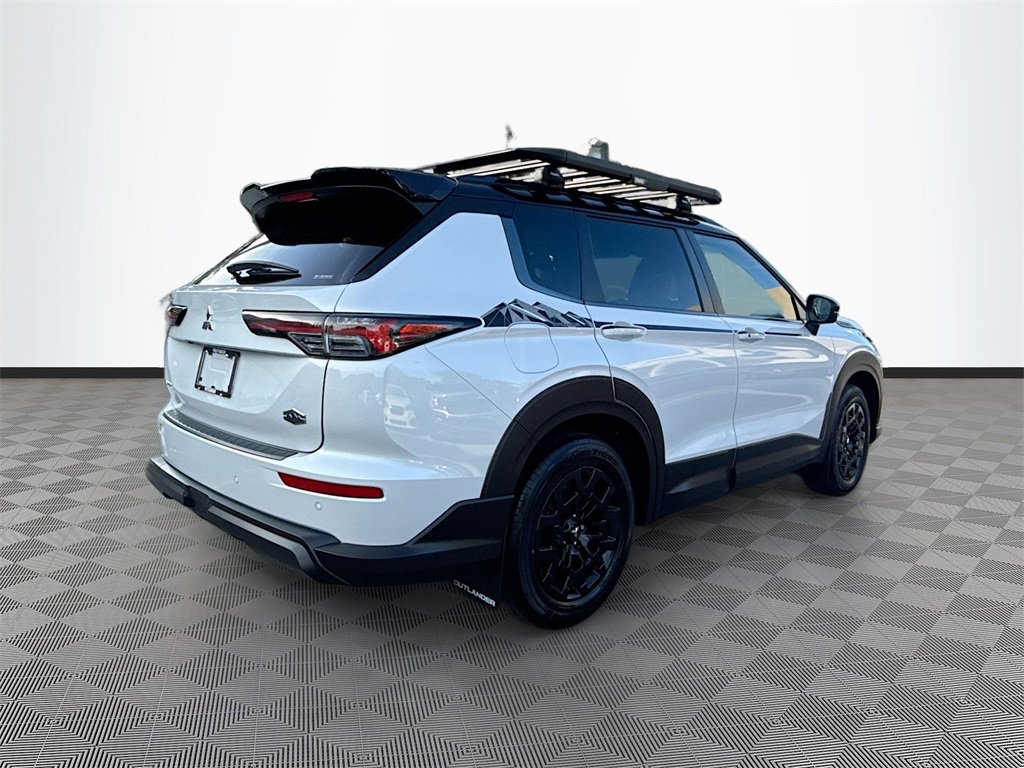 New 2025 Mitsubishi Outlander AWD image 5
