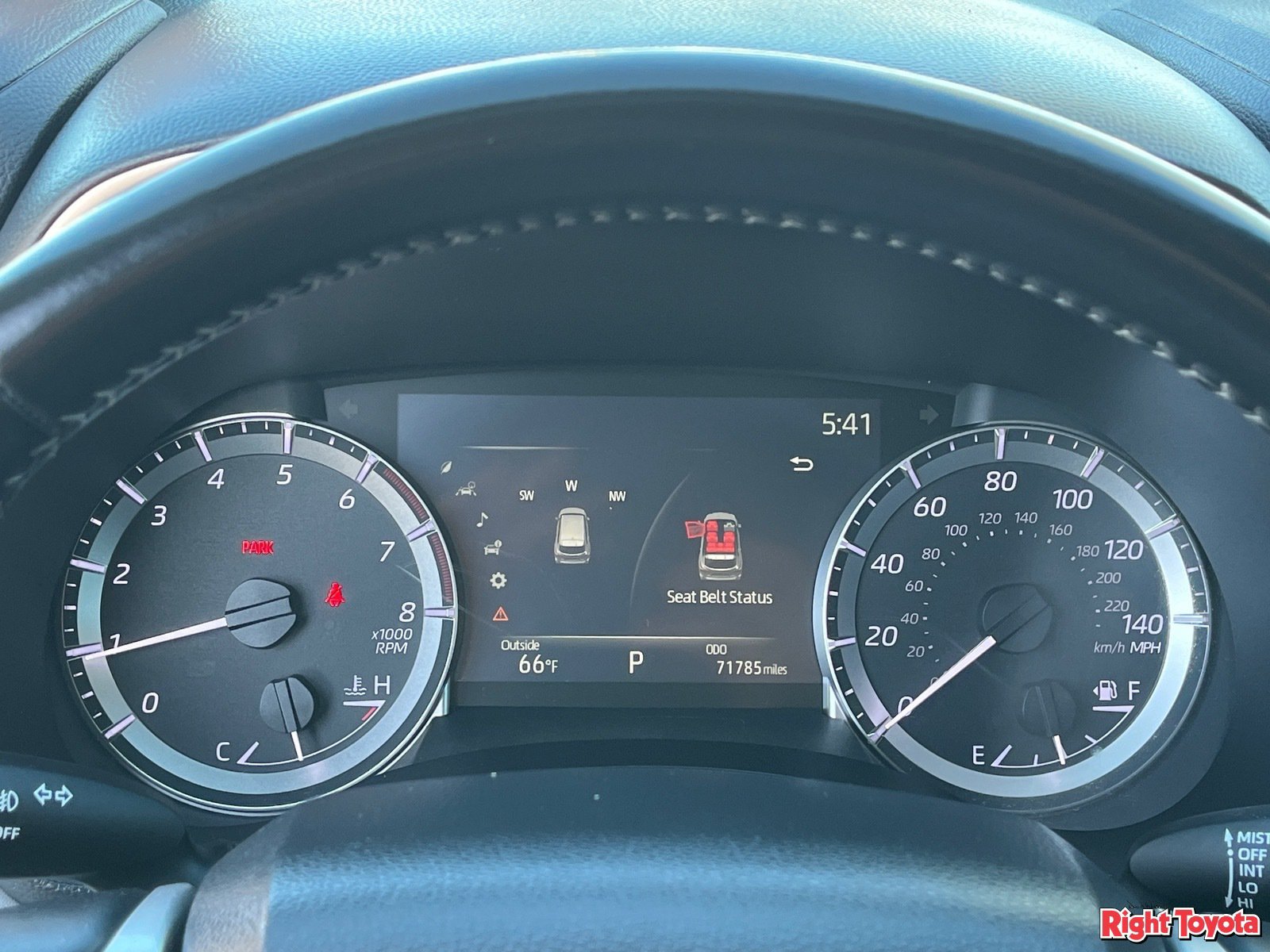 Used 2023 Toyota Highlander XLE FWD image 25