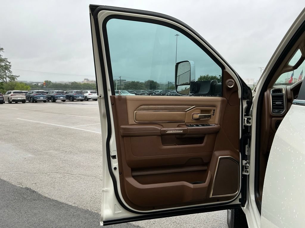 Used 2020 RAM 3500 Limited AWD/4WD image 18