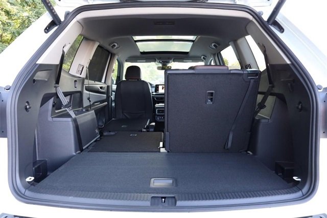 New 2026 Volkswagen Atlas Peak Edition image 8