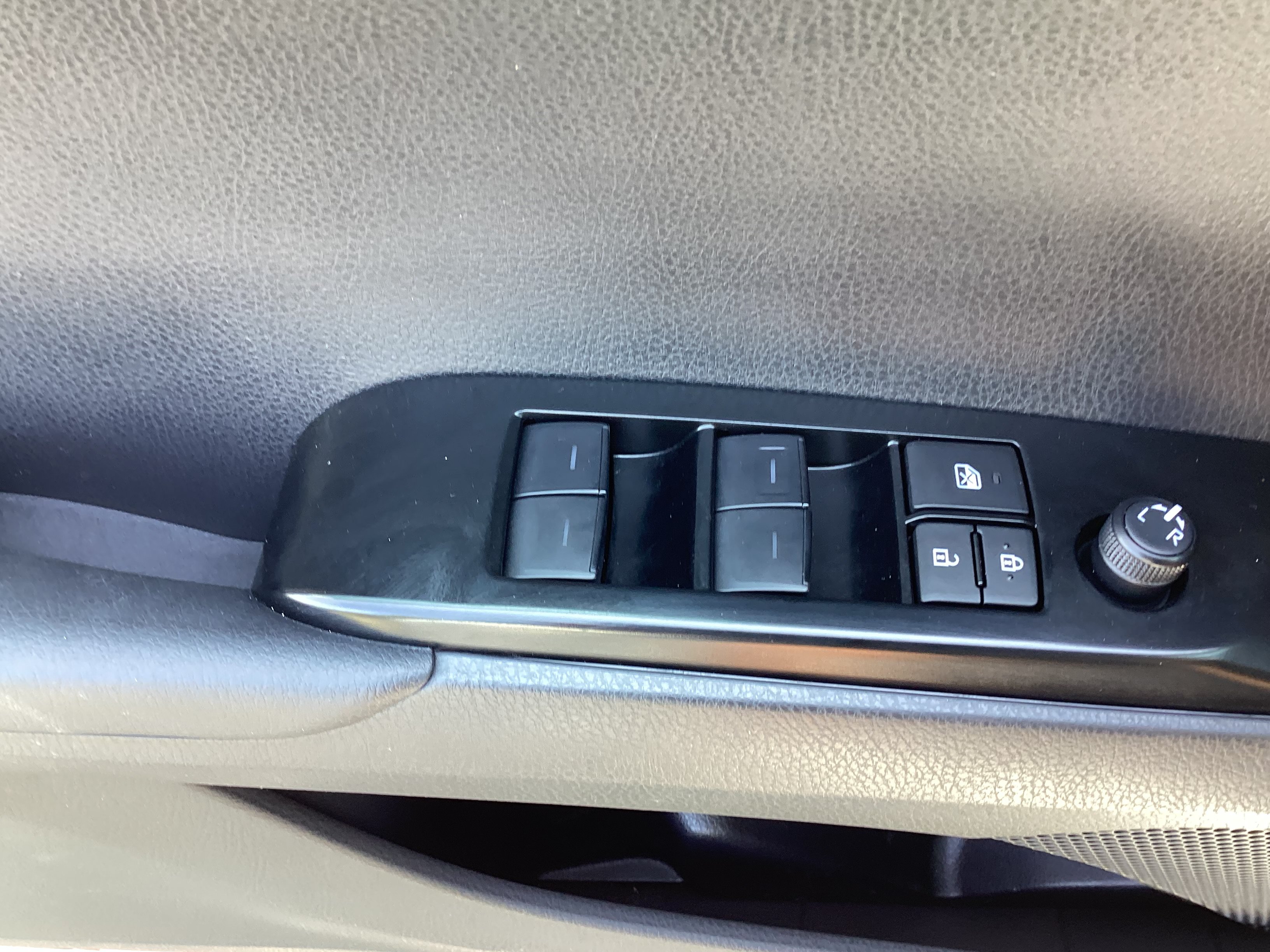 Certified 2026 Toyota Camry SE FWD image 13