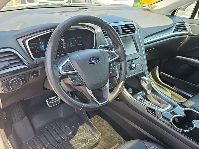 Used 2016 Ford Fusion Titanium image 15