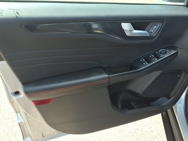 Certified 2024 Ford Escape ST-Line w/ Tech Pack #1 AWD/4WD image 11