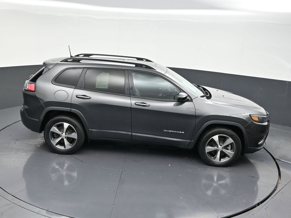 Used 2022 Jeep Cherokee Limited image 16