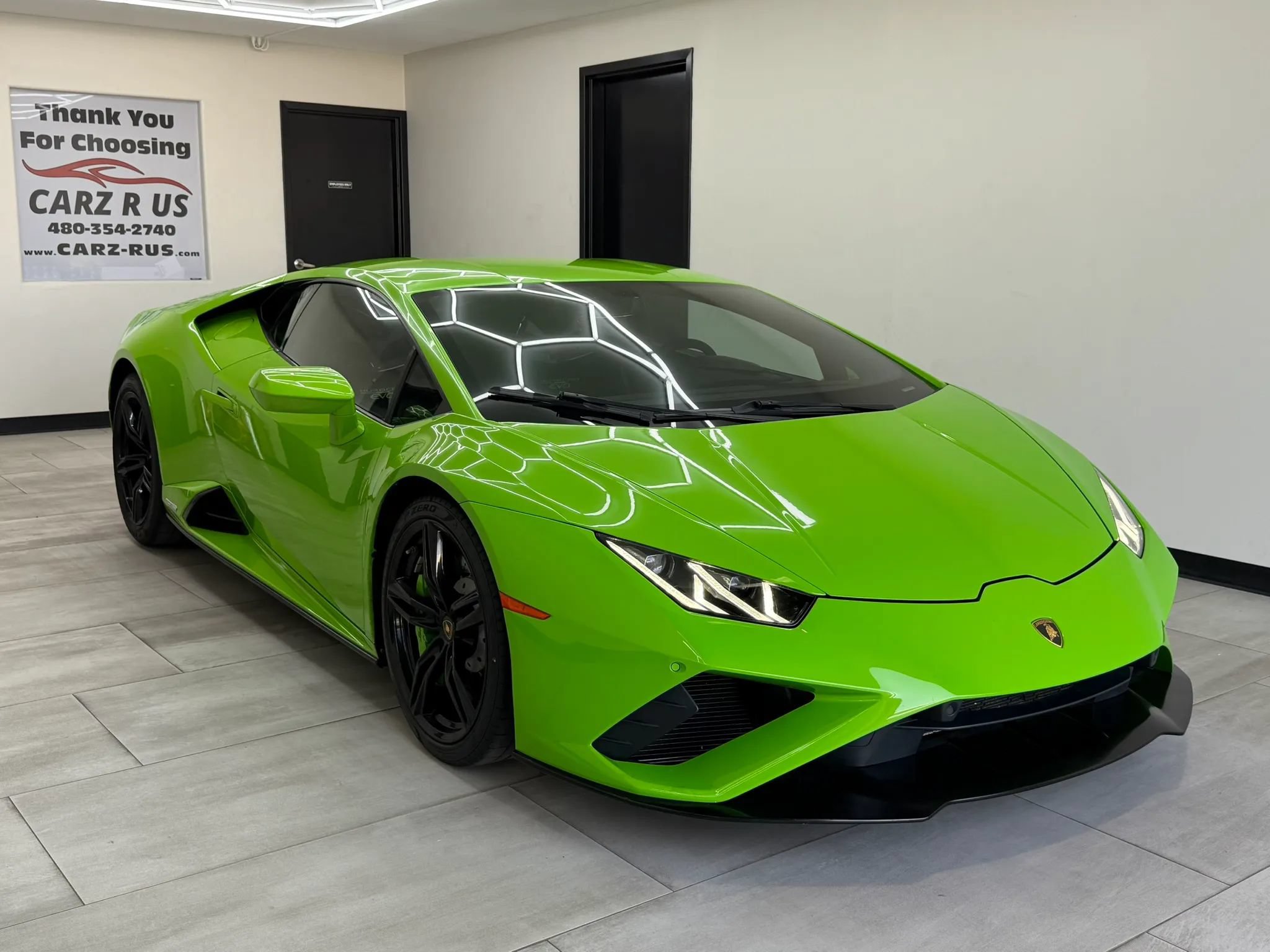 Used 2022 Lamborghini Huracan EVO RWD image 15
