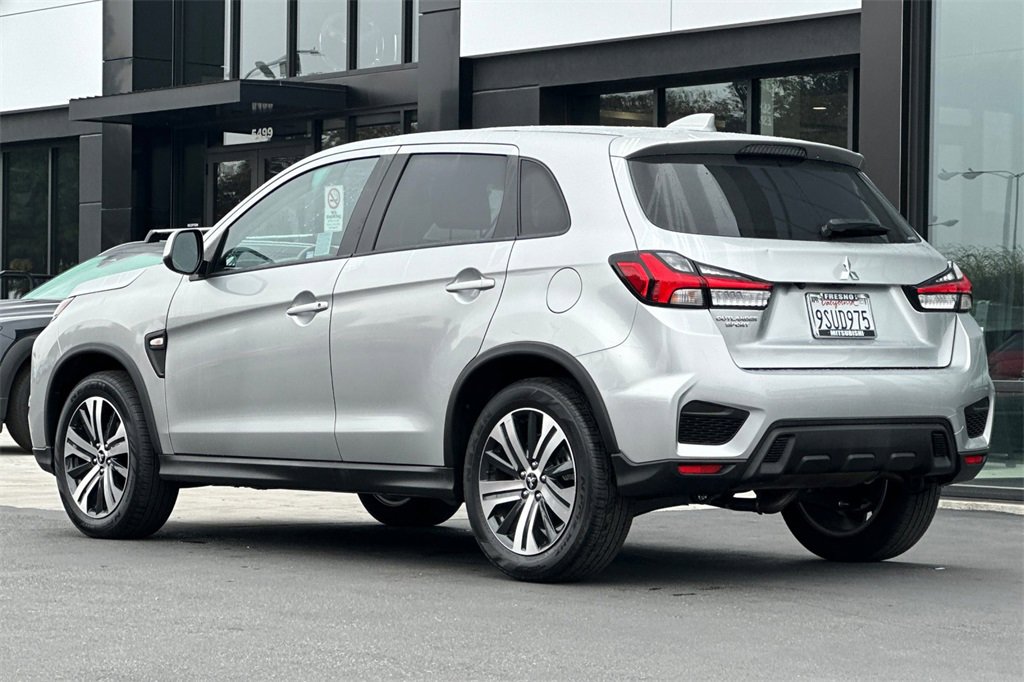 Used 2025 Mitsubishi Outlander Sport ES image 8
