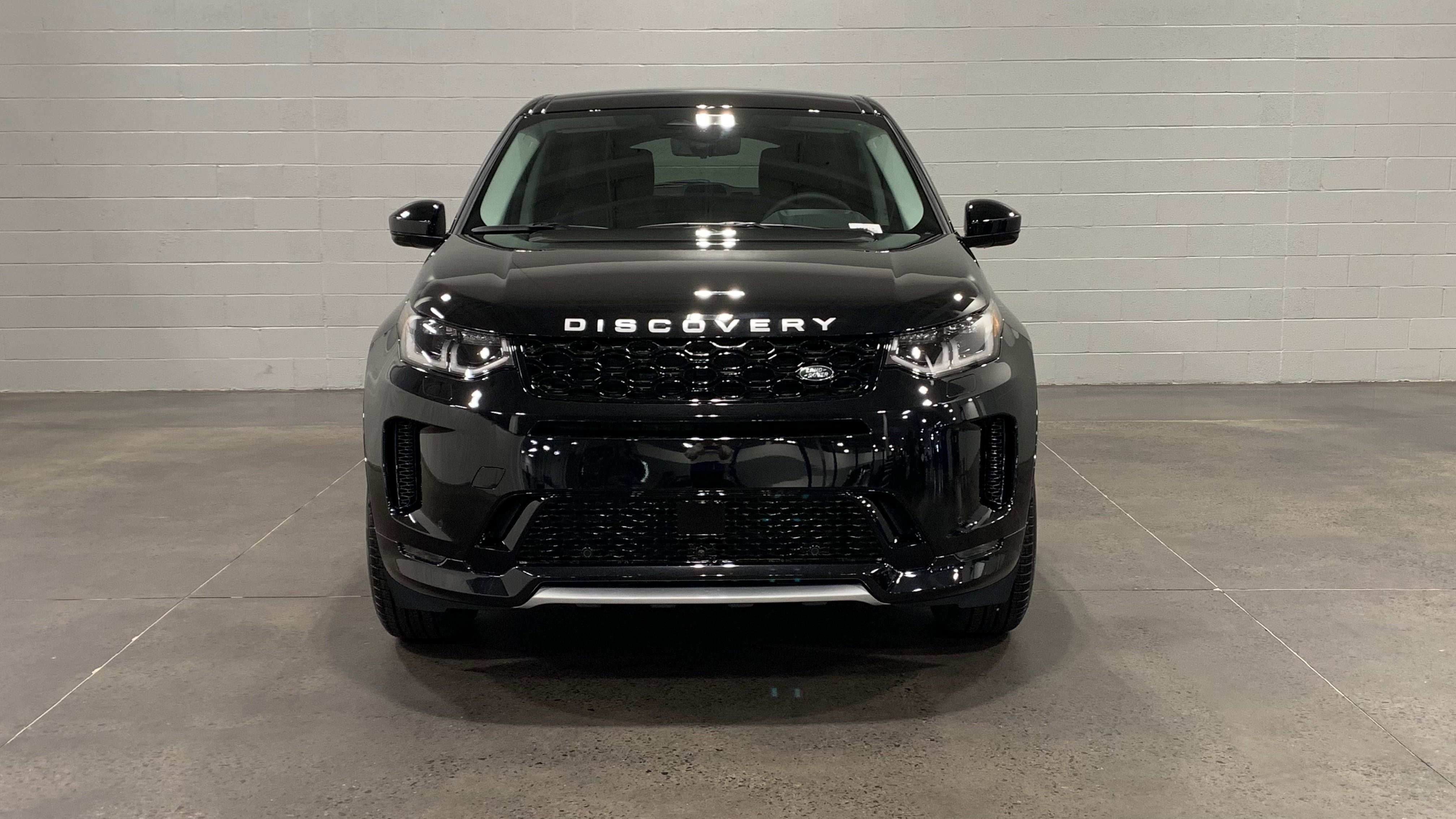 Used 2025 Land Rover Discovery Sport S AWD/4WD image 9