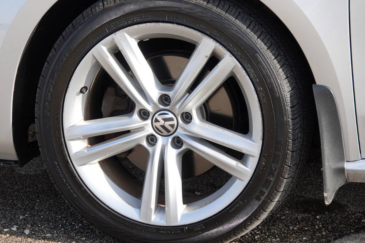 Used 2015 Volkswagen Passat TDI SE FWD image 25