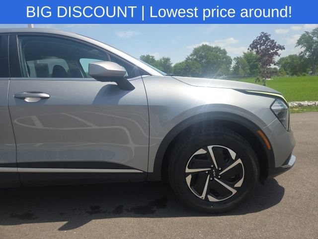 Used 2023 Kia Sportage LX AWD/4WD image 5