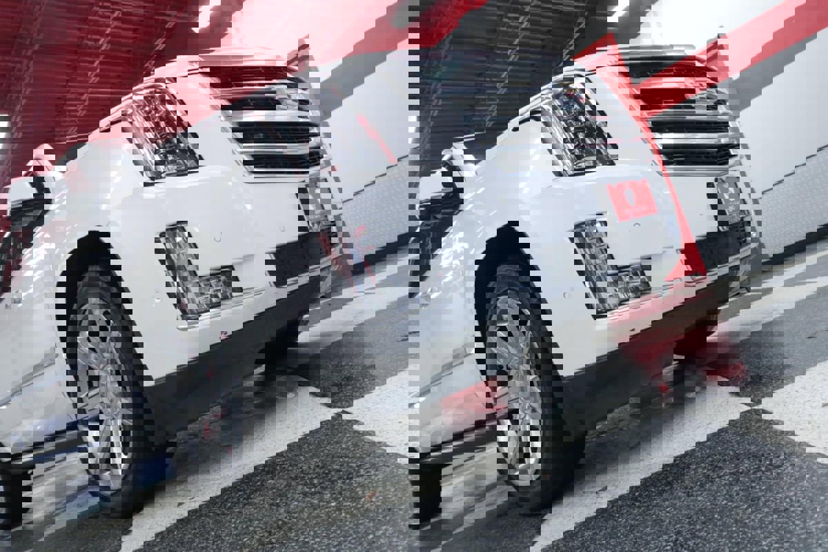 Used 2019 Cadillac Escalade ESV Premium Luxury image 36