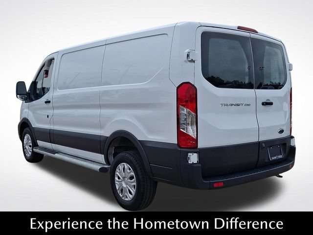 Used 2025 Ford Transit 250 Low Roof w/ Exterior Upgrade Package RWD image 4
