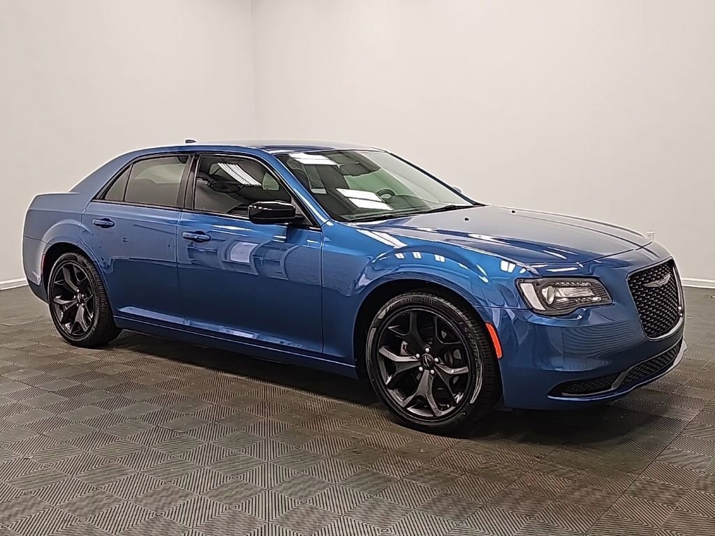 Used 2022 Chrysler 300 Touring w/ Sport Appearance Package